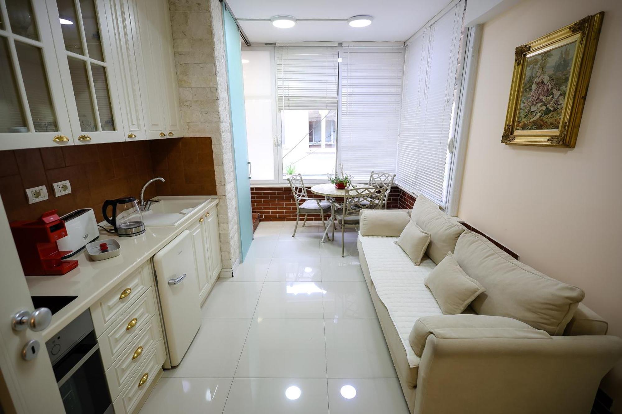 Apartment Near Me